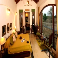 SUITE ROOM